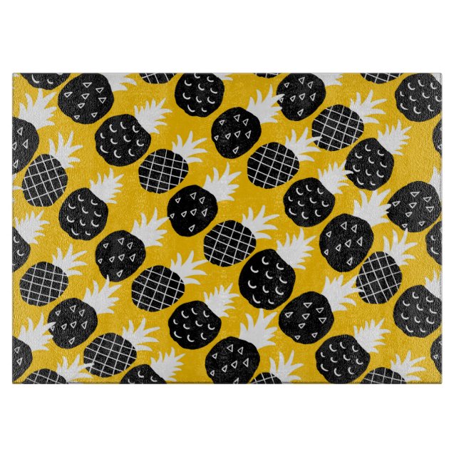 Black pineapples cutting board (Front)