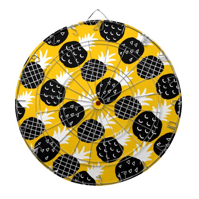 Black pineapples dartboard (Front)
