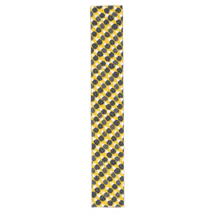 Black pineapples long table runner