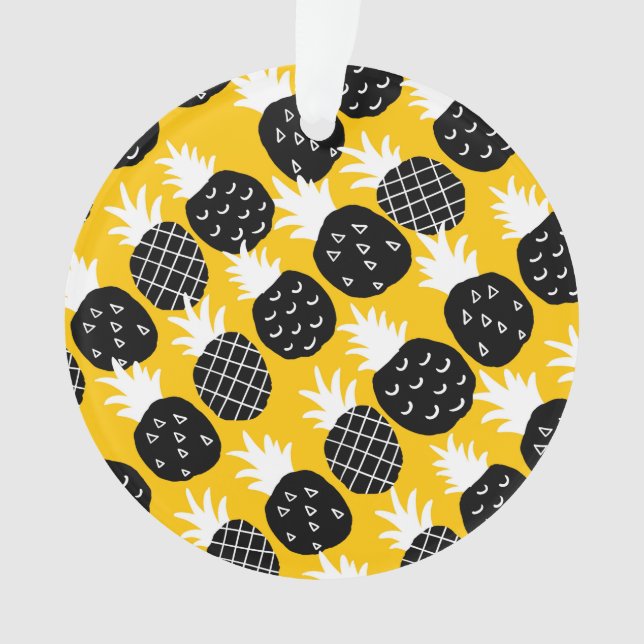 Black pineapples ornament (Front)