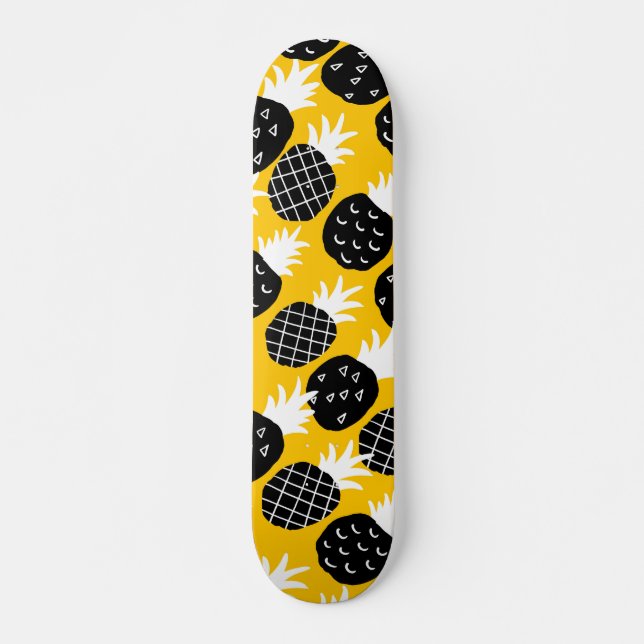 Black pineapples skateboard (Front)