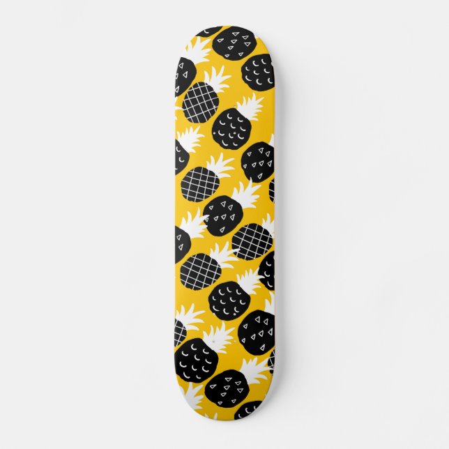 Black pineapples skateboard (Front)