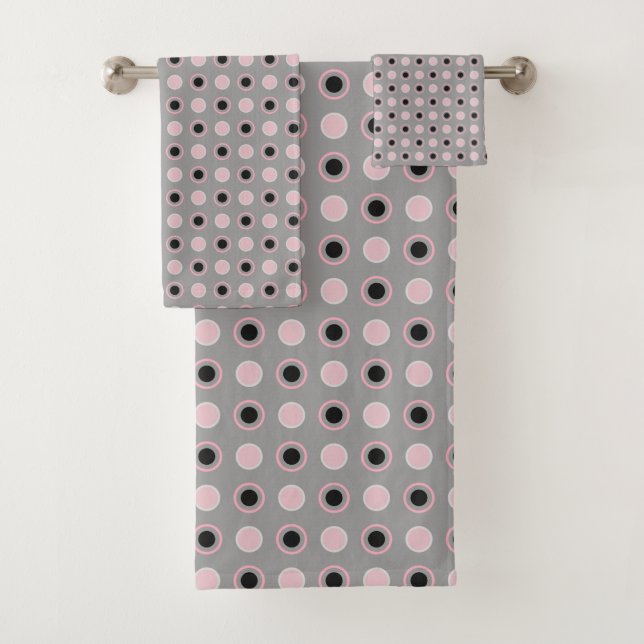Black, pink, grey and white dots bath towel set (Insitu)