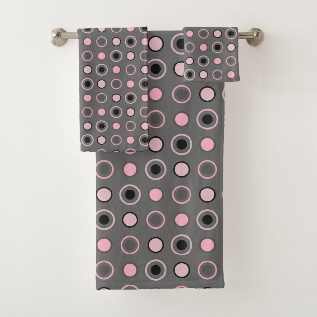 Black, pink, grey and white dots bath towel set (Insitu)