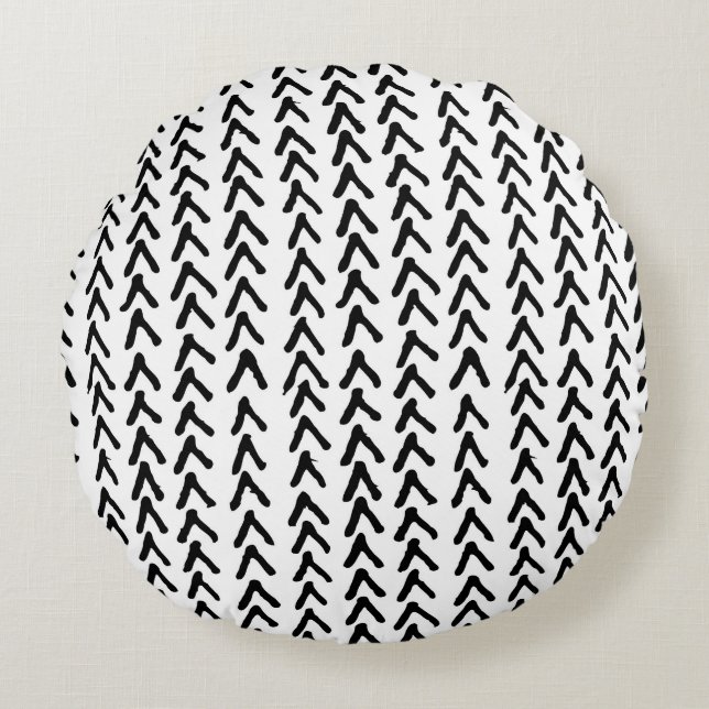 Black Rustic Tribal Pattern Round Pillow (Front)