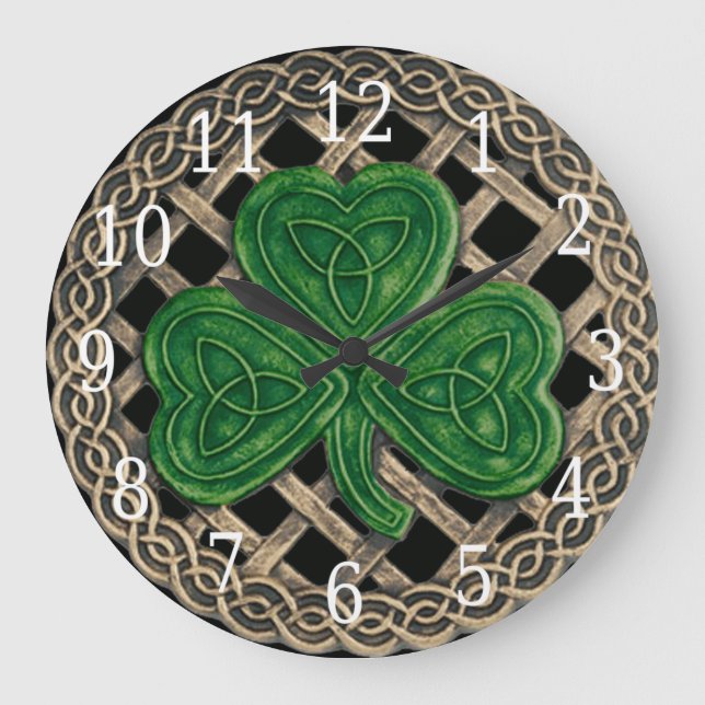 Black Shamrock And Celtic Knots Round Clock (Front)