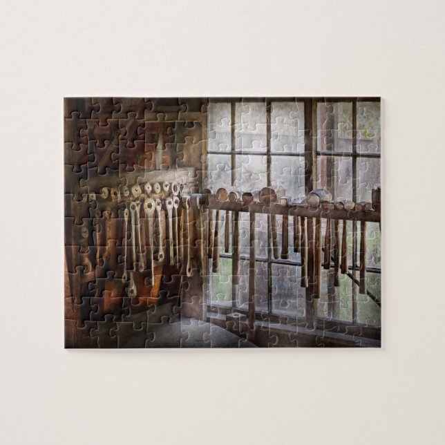 Black Smith - Draw plates and hammers Jigsaw Puzzle (Horizontal)