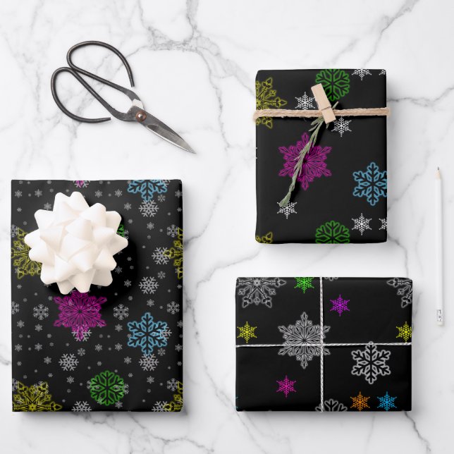Black Snowflake Wrapping Paper Set (Front)
