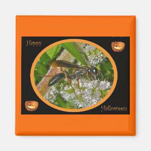 Black Thread-Waist Wasp Halloween Magnet