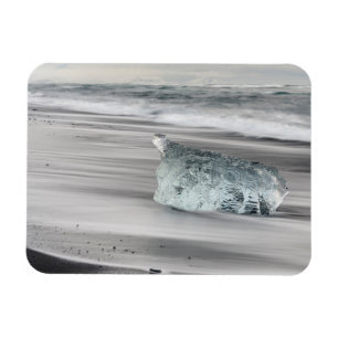 Black Volcanic Beach   Vatnajokull National Park Magnet