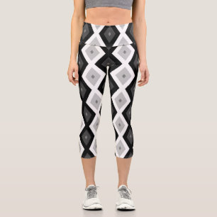 Black, white and grey diamond pattern capri leggings