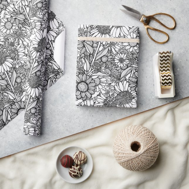 Black & White Australian Wildflower Garden Wrapping Paper (Crafts)