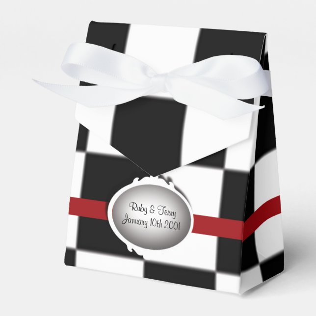 Black & White Checked Favour box (Front Side)