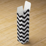 Black & White Chevron Modern Chic Wine Gift Box<br><div class="desc">Black & White Chevron Modern Chic Wine Gift Box</div>