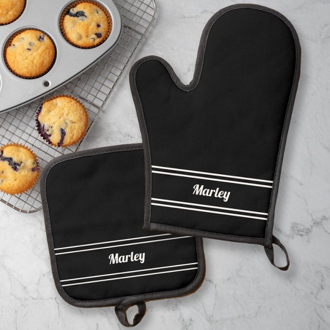 Black & White Custom Name Cooking Baking Oven Mitt & Pot Holder Set (Black & White Custom Name Cooking Baking Oven Mitt & Pot Holder Set)