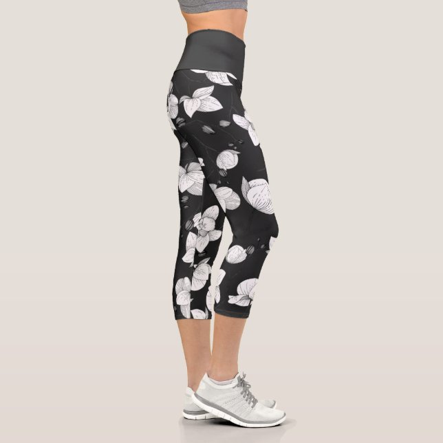 Black & white elegant orchid floral modern capri leggings (Right)