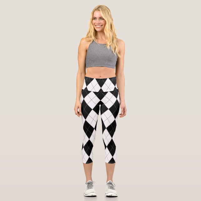 Black White Geometric Argyle Pattern Capri Leggings (Front)