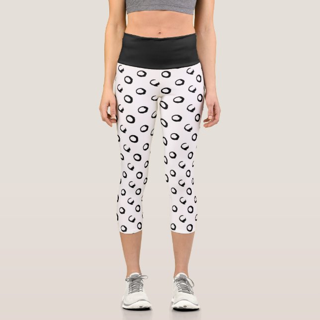 Black & White Ink Dots Pattern Capri Leggings (Front)