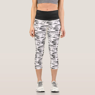 Black & White Ink Stripes Pattern Capri Leggings