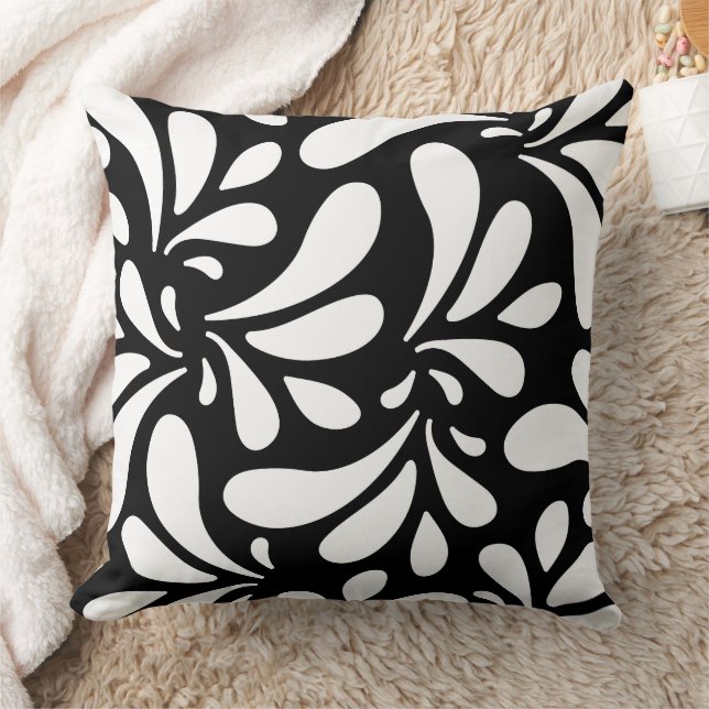 Black & White Leaves Art Pattern Cushion (Blanket)