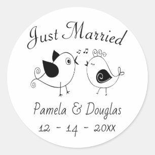 Black White Lovebirds Just Married Wedding Birds Classic Round Sticker