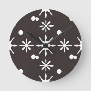 Black White Modern Daisy Pattern Round Clock
