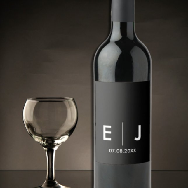 Black & White Monogram Wedding Wine Label (Creator Uploaded)