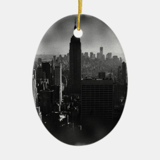 Black & White New York City Ceramic Tree Decoration (Front)