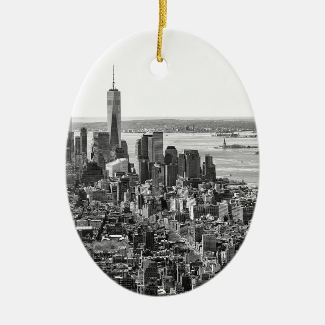 Black White New York City Skyline Ceramic Tree Decoration (Front)