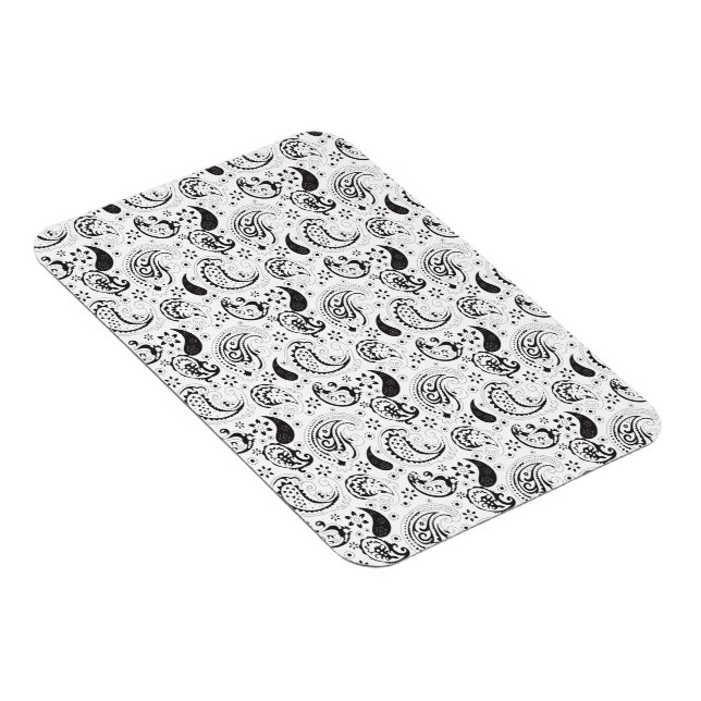 Black & White Paisley Pattern –Elegant Textile Art Magnet (Right Side)