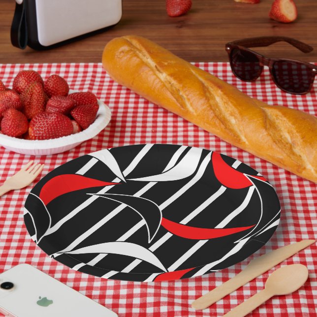 Black, white, red modern art paper plate (Picnic)