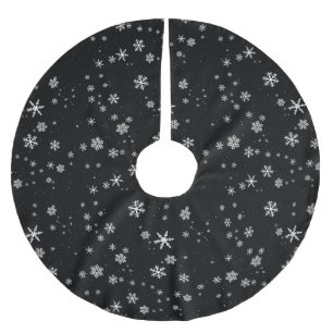 Black & White Snowflake Pattern  Brushed Polyester Tree Skirt