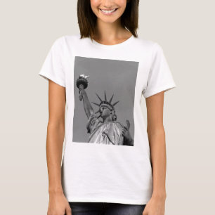 Black & White Statue of Liberty New York T-Shirt