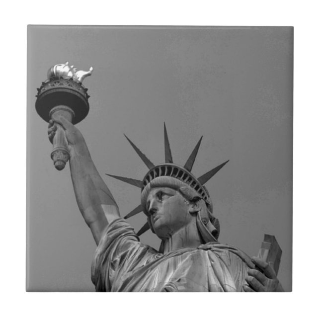 Black & White Statue of Liberty New York Tile (Front)
