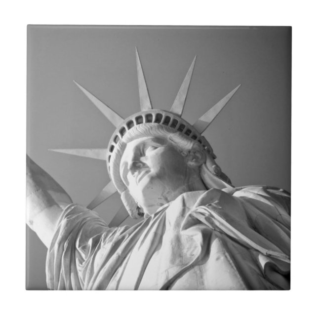 Black White Statue of Liberty Tile (Front)