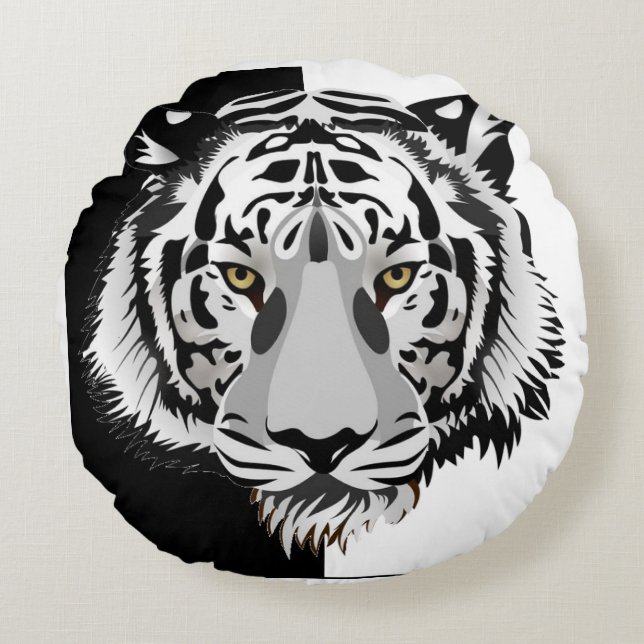 Black White Tiger  Round Cushion (Front)