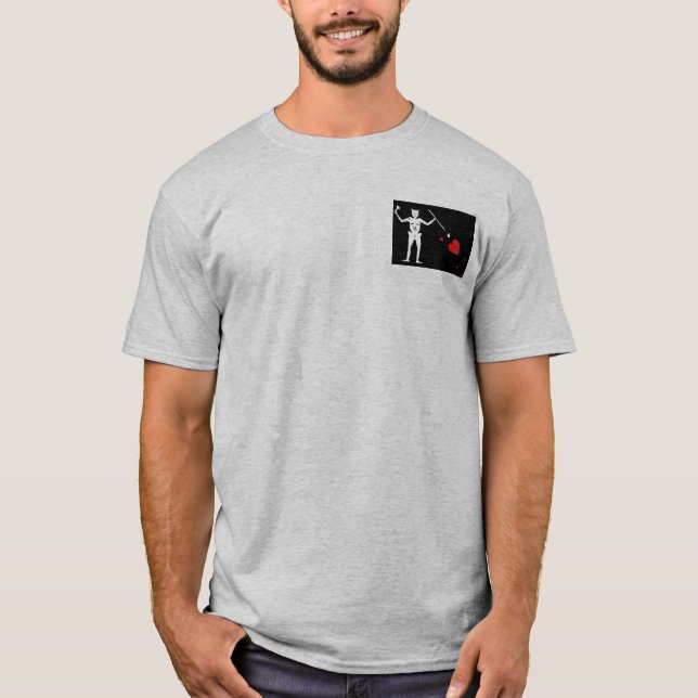 BlackBeards Flag (Edward Teach) T-Shirt (Front)