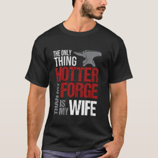 Blacksmith Husband Gift Wife Anvil Forge Men's Lo T-Shirt