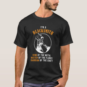 Blacksmith King Master Guardian Anvil Forging Blac T-Shirt