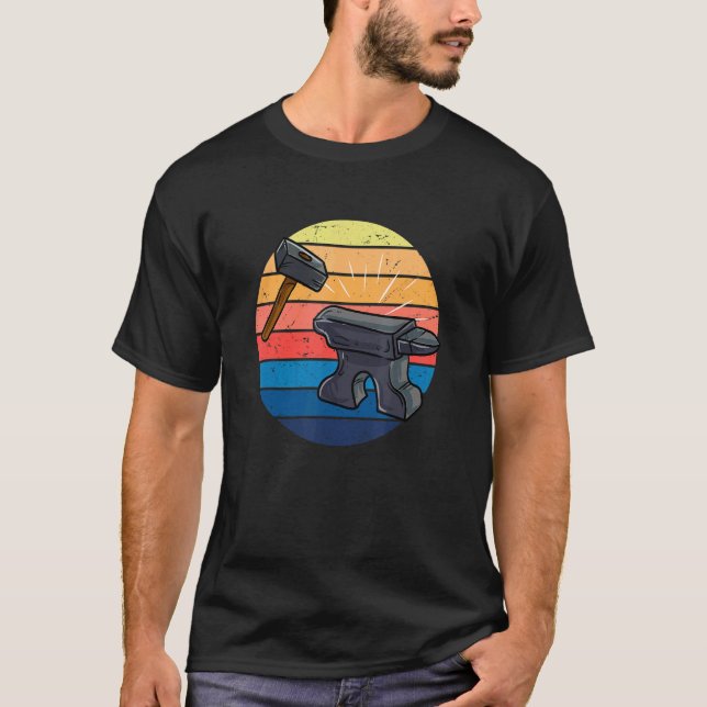 Blacksmith Vintage Blacksmithing Goldsmith Craft A T-Shirt (Front)