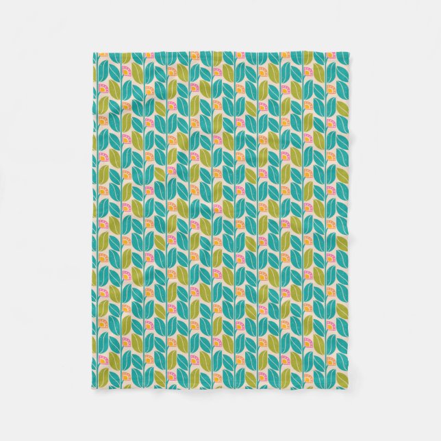 Blanket with vintage floral pattern. (Front)