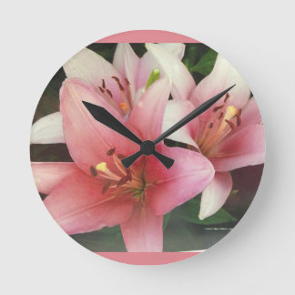 Bloomin' clock