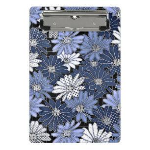 Blue and white daisy pattern mini clipboard