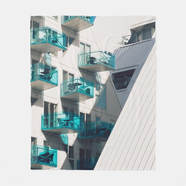 BLUE AND WHITE PAINTED BUILDING FLEECE BLANKET (Front)