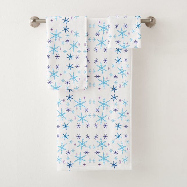 Blue and White Snowflake Pattern Bath Towels (Insitu)