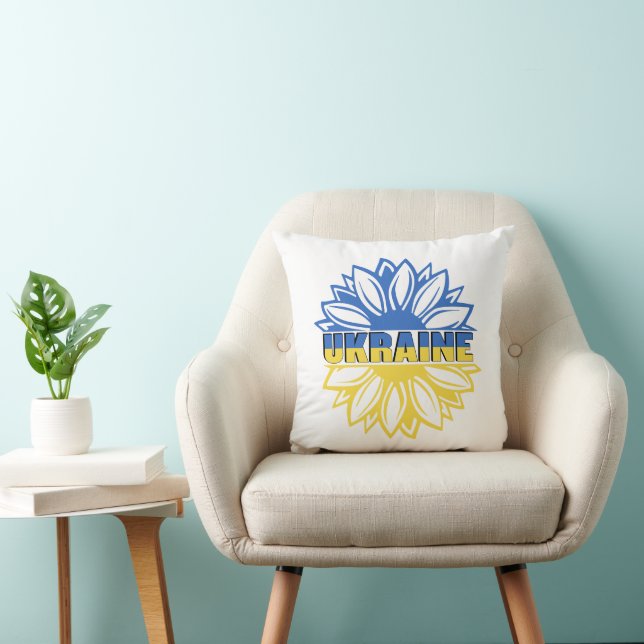 Blue and yellow sunflower in Ukrainian style Cushion (Chair)