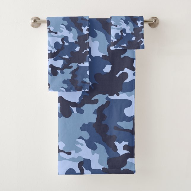 blue camo tiled pattern bath towel set (Insitu)