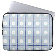 Blue Checkered Daisy pattern