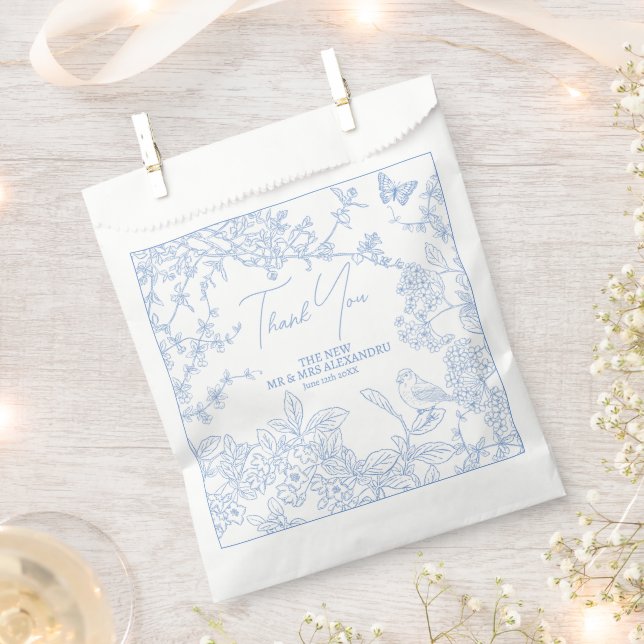 Blue Chinoiserie Toile de Jouy Wedding Save Date Favour Bags (Clipped)