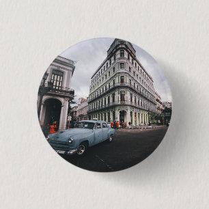 Blue Classic Vintage Car Cityscape             3 Cm Round Badge